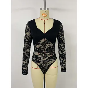 Body sexy en dentelle noire à manches longues avec col en V et détails ajourés