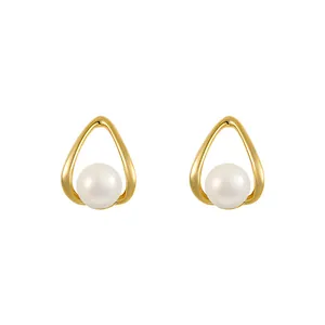 Elegant 18k gold plated waterdrop earrings featuring white round pearls minimalist style