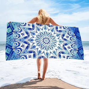 Grande serviette de plage en microfibre à imprimé mandala bleu en matériau absorbant
