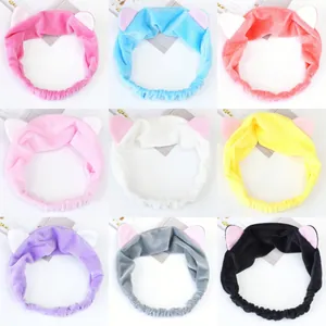Lot de neuf bandeaux oreilles de chat en peluche colorés pour le lavage du visage et soins