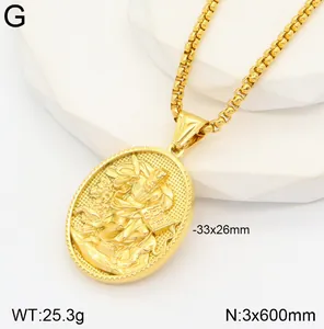 Detail view of a retro 3D portrait gold pendant with 33x26mm dimensions and box chain.