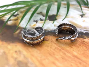 Detailed vintage S925 sterling silver feather open ring in authentic Indian style