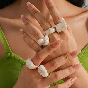 Geometric Resin Rings Square Round Chunky Colorful Dopamine Style Finger Rings For Women Vintage Niche Fashion Jewelry