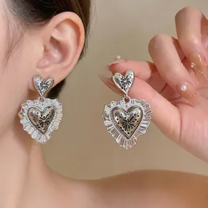 Vintage Copper Ruffled Heart Stud Earrings With 925 Sterling Silver Earring Post Light Luxury Heart Shaped Earrings For Women