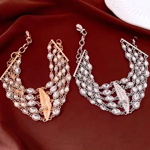 Lussuoso Braccialetto a Più Strati con Strass Ovali e Labbra per Donna Rame Placcato Oro Argento Moda Personalizzata Gioielli da Polso