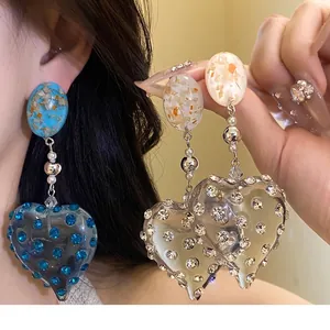 Vintage Resin Heart Drop Earrings For Women Luxury Rhinestone Inlaid Jewelry With Silver Earring Post Elegant Palace Style Accessories