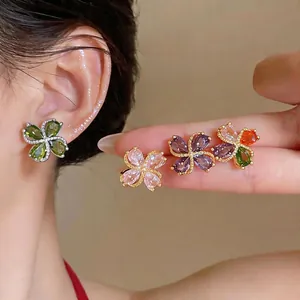 Bunte Zirkonia Blumen Ohrstecker Für Damen Mit 925 Sterlingsilber Ohrstecker-Stift Minimalistischer Luxus Kupfer Blumenohrringe Schmuck Geschenk