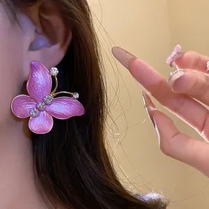 Elegant French vintage gradient pink butterfly stud earrings with zircon stones