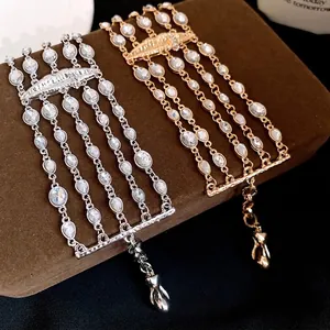 Bracciale Multistrato in Lega di Moda Occidentale Con Ciondolo a Forma di Labbra e Strass Ovale Oro Argento Gioielli da Donna