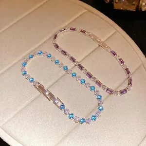 Bracciale in Zirconia a Taglio Rettangolare Elegante Francese per Donna Bracciale in Rame Placcato Argento Lusso Viola Blu