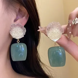 Vintage Resin Flower Square Drop Earrings With Silver Post French Sweet Floral Dangle Earrings Fashion Jewelry For Women