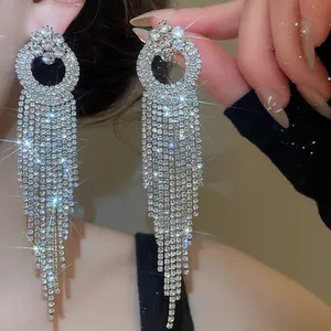 Elegant silver needle rhinestone tassel drop earrings with vintage luxury design