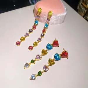 Boucles d'oreilles pendantes en zircon arc-en-ciel plaqué or 18 carats pour femme
