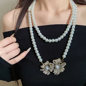 Vintage Artificial Pearl Beaded Necklace For Women Rhinestone Flower Pendant Double Layer Clavicle Chain Retro Luxury Fashion Jewelry Accessory