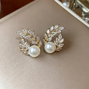 Exquisite 18K gold plated wheat ear stud earrings with pearls and crystal inlay