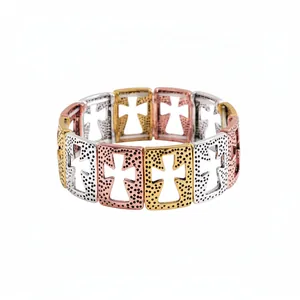 Dreifarbiges elastisches Metallarmband mit quadratischen Gliedern und Kreuzdesign