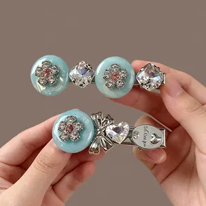 Women's Light Luxury Rhinestone Flower Duckbill Hair Clip Elegant Light Blue Resin Side Bangs Clip Fashion Hair Accessories