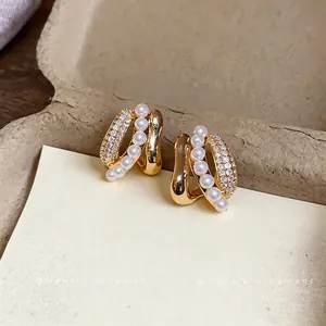 Elegant S925 silver needle C-shaped pearl earrings with gold plating and cubic zirconia
