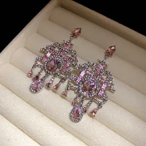 Orecchini a lampadario vintage rosa con strass e goccia con ago in argento massiccio