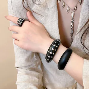 Minimalist Resin Copper Oval Open Bangle Ring Jewelry With Zirconia Inlaid Luxury Geometric Black Silver Women Hand Accessories