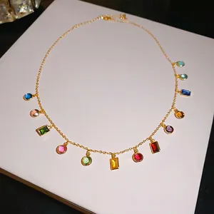 Elegante 14k goud vergulde ketting met kleurrijke zirkonia bedeltjes in diverse vormen