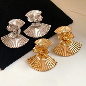 Retro metal fan-shaped flower earrings with geometric pleated design in gold and silver