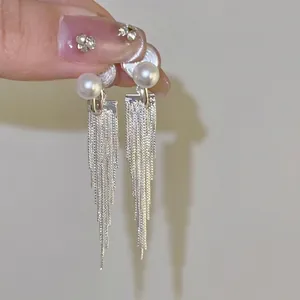 Eleganti orecchini a clip con nappine di perle in stile francese chic