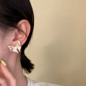 Sweet Enamel Butterfly Artificial Pearl Stud Earrings For Women Alloy Rhinestone Animal Design Jewelry Gift For Daily Dating