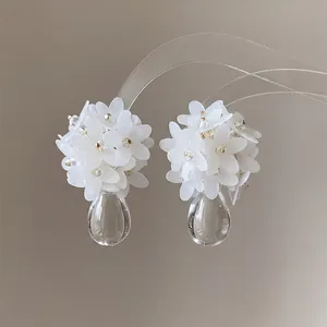 French Style Fairy White Flower Cluster Water Drop Earrings Resin Floral Niche Design Silver Earring Post Jewelry For Women