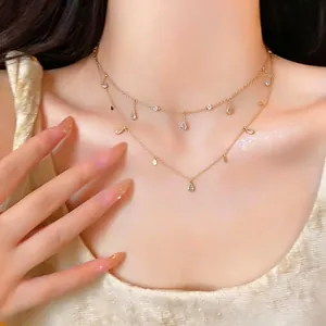 Collana con Pendente a Goccia d'Acqua in Rame e Zirconia Per Donna Elegante Catena per Clavicola a Doppio Strato Placcato Oro