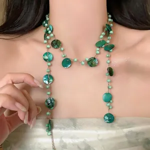 Collana con Nappine in Perline di Conchiglia Stile Foresta Bohémien per Donna Ciondolo in Conchiglia Acrilica Collana Lunga a Strati