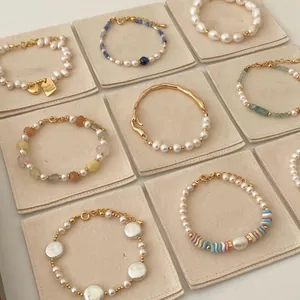 French Light Luxury Freshwater Pearl Zirconia Bee Bracelet For Women Elegant OT Buckle High-End Sense Fashion Jewelry Gift