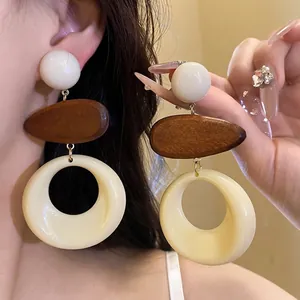 Bohemian Retro Resin Wood Round Drop Earrings For Women Ethnic Western Fashion Geometric Silver Earring Post Statement Jewelry