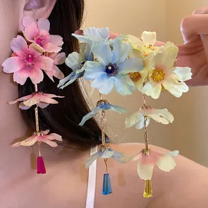 Boucles d'Oreilles Pendantes à Gland en Tissu Floral Faites à la Main pour Femmes Style Vacances Sucré Longues Boucles d'Oreilles en Tissu avec Tige en Acier