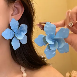Elegantes pendientes de flor azul mate para mujer, joyería de moda estilo vacaciones