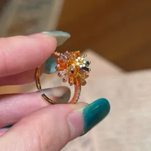 Anello Aperto in Rame Placcato Oro 18K con Fiore in Zirconia per Donna Smalto Multicolore Anello Regolabile Gioielli di Lusso Regalo