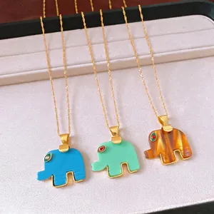 Collana con Pendente a Elefante in Acetato Retro per Donna Elegante Catena in Rame Placcato Oro con Strass Intarsiato Gioielli Niche