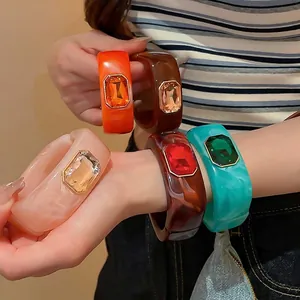 Vintage Resin Bangle For Women Inlaid Square Rhinestone Geometric Gradient Thick Wide Bracelet Light Luxury Jewelry Gift