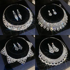 Luxuriöses Blumen Wassertropfen Strass Halskette Und Ohrringe Schmuckset Für Damen Elegante Versilberte Kupfer Strass Choker Party Accessoire