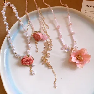 Sweet Pink Rose Flower Pendant Necklace For Women Elegant Artificial Pearl Beaded Clavicle Chain Design Fairy Jewelry Gift