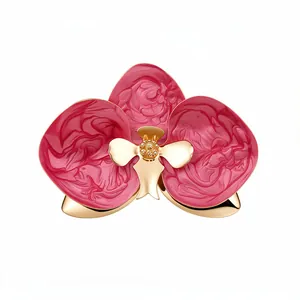 Eleganti orecchini a lobo a forma di orchidea rosa con placcatura oro e finitura smalto