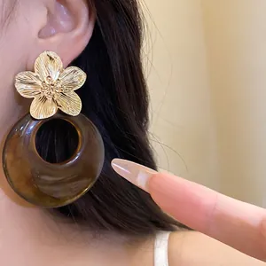 Large gold metal flower and amber resin round hoop drop earrings for women fashion