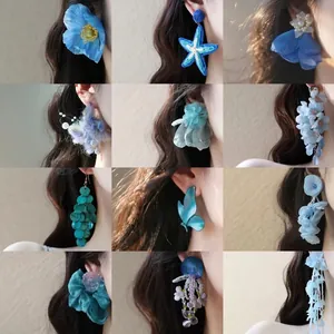 Élégantes Boucles d'Oreilles Fleur en Tissu Bleu Étoile de Mer Fait à la Main Strass Perle Artificielle Boucles d'Oreilles Clous pour Femme Bijoux de Mode