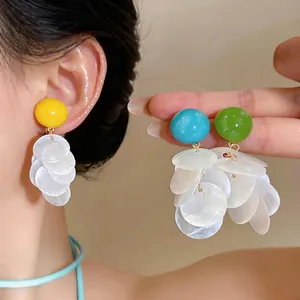 Koreanischer Stil Harz Quaste Ohrclip Ohrringe Für Frauen Ohne Piercing Minimalistische Muscheltextur Geometrischer Schmuck