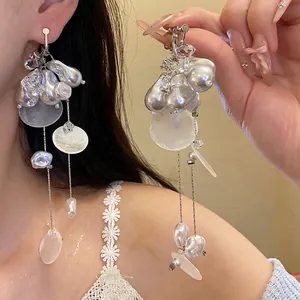 Pendientes de Clip de Concha y Perla Artificial Vintage Francés con Borla para Mujer Diseño de Nicho Elegantes Pendientes Largos Sin Perforación