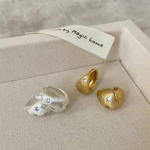 Boucles d'Oreilles Créoles Minimalistes en Métal Brossé Avec Zirconia Étoile Pour Femmes Boucle d'Oreille Ronde Simple Bijoux de Mode