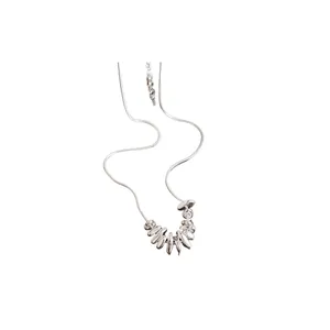 Minimalist irregular broken silver necklace for women with elegant silver snake chain