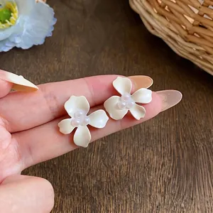 Elegant Alloy Flower Stud Earrings With 925 Sterling Silver Earring Post Artificial Pearl White Oil Drop Jewelry For Women