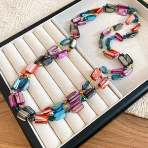 Multi-colored square shell bead necklace with double-layer bohemian vacation style