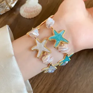Elegantes weißes Perlen- und blaues Seestern-Charm-Armband für Damen im Strandurlaubsstil
